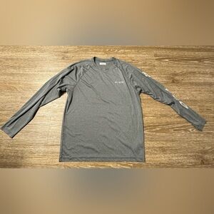 Gray Columbia Performance Fishing Gear Long Sleeve Men's Size M Logo on Arm EUC